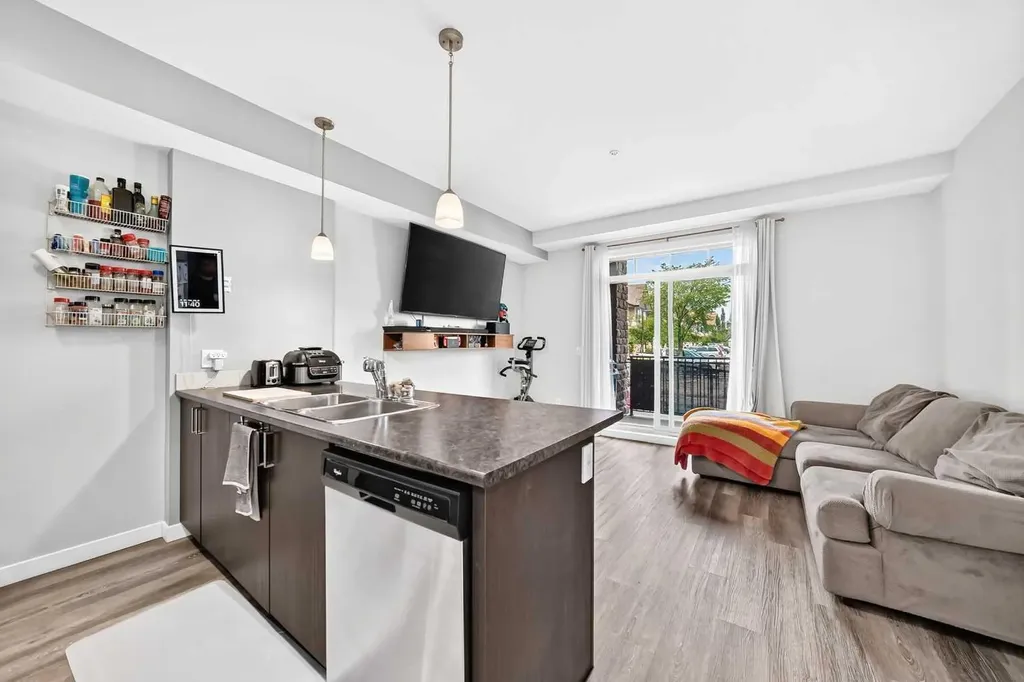 117 Copperpond Common SE Calgary AB T2Z 5E2