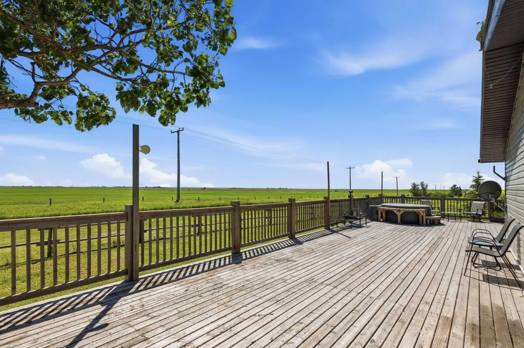 482103 160 Street E Rural Foothills County AB T1V 1N3