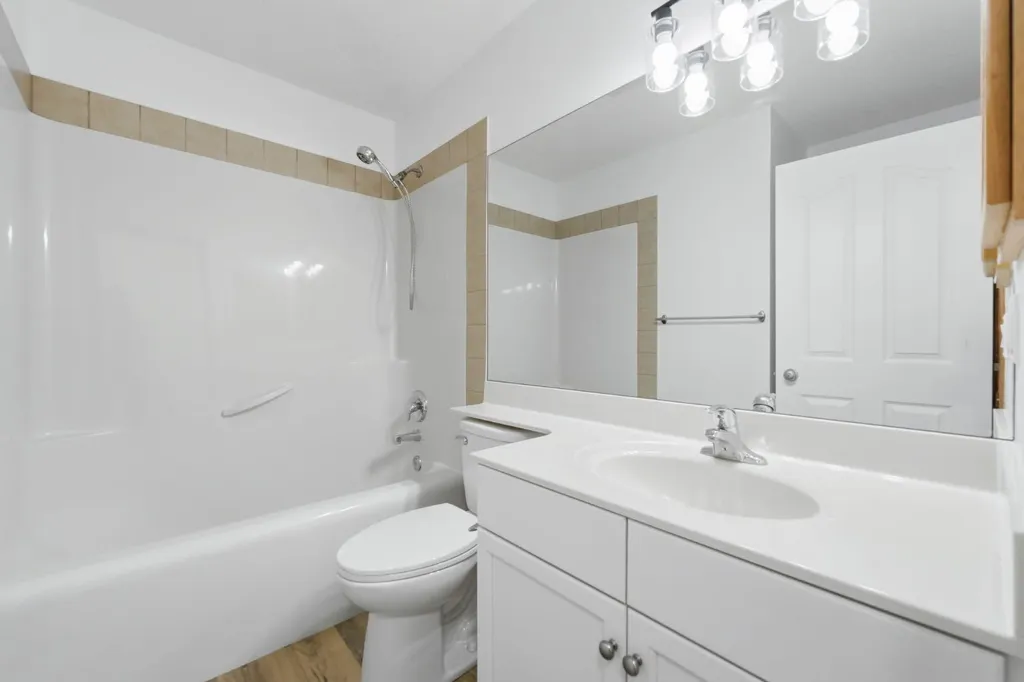 2020 Bridlemeadows Manor SW Calgary AB T2Y 4R9