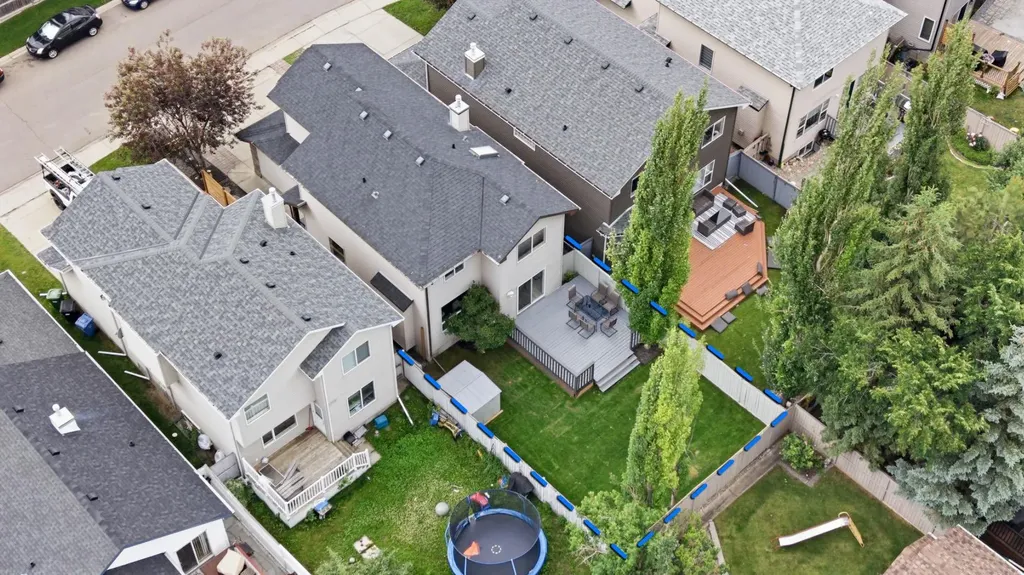 2020 Bridlemeadows Manor SW Calgary AB T2Y 4R9