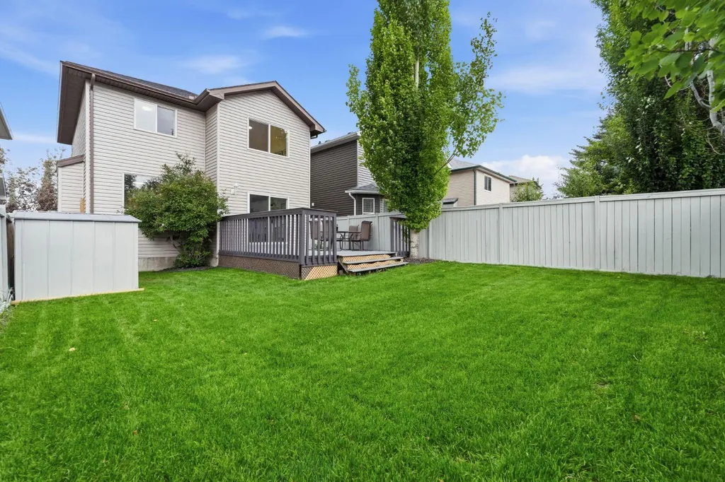 2020 Bridlemeadows Manor SW Calgary AB T2Y 4R9