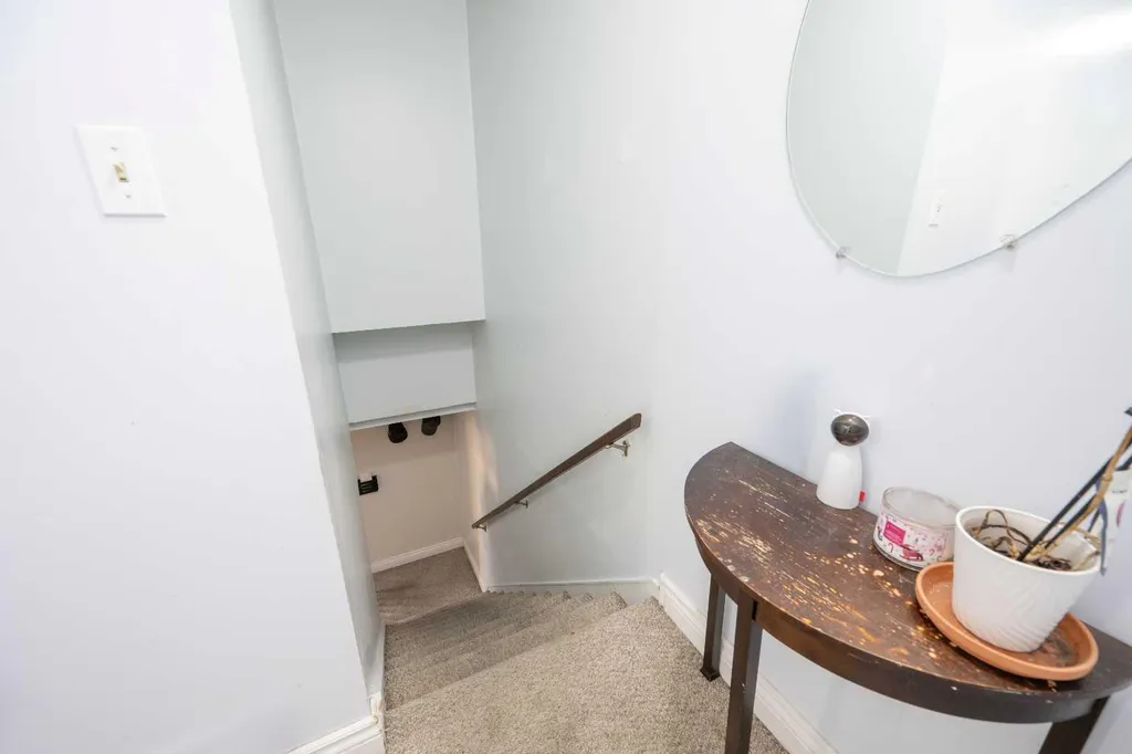 7627 24a Street SE Calgary AB T2C 0Z8
