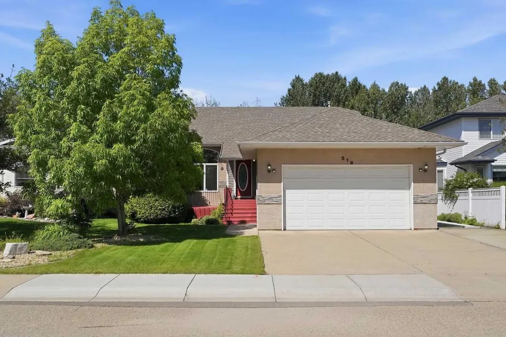 219 Lampard Crescent Red Deer AB T4R 2W5