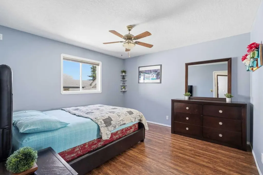 219 Lampard Crescent Red Deer AB T4R 2W5