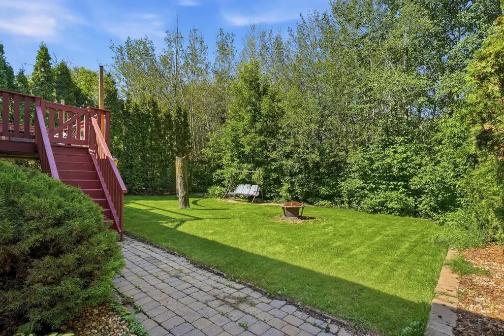 219 Lampard Crescent Red Deer AB T4R 2W5