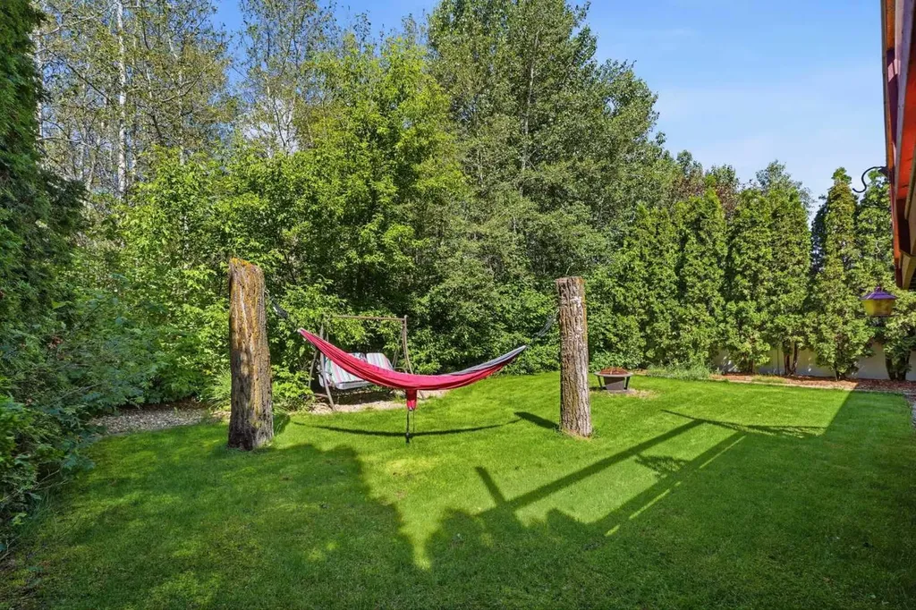 219 Lampard Crescent Red Deer AB T4R 2W5