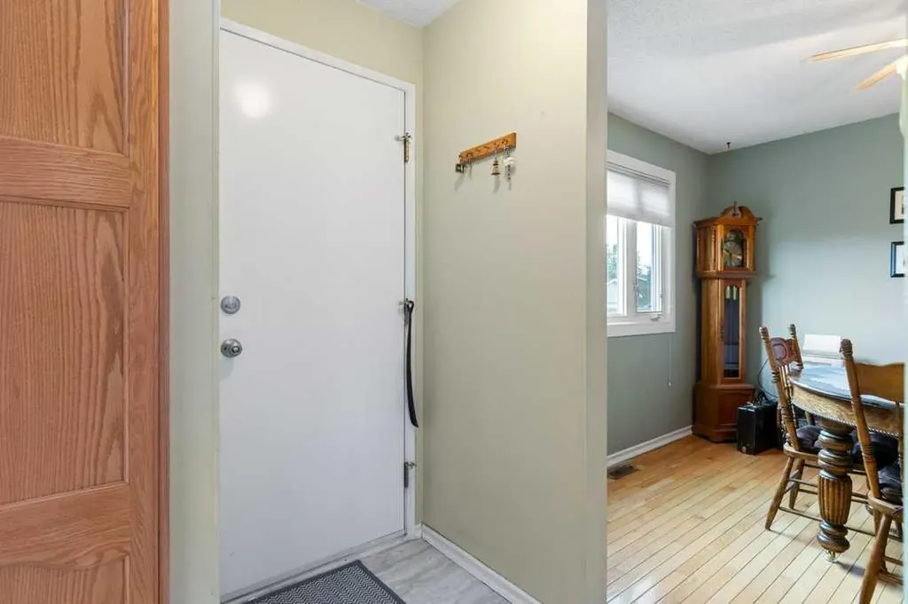 88 Faldale Close NE Calgary AB T3J 1V9