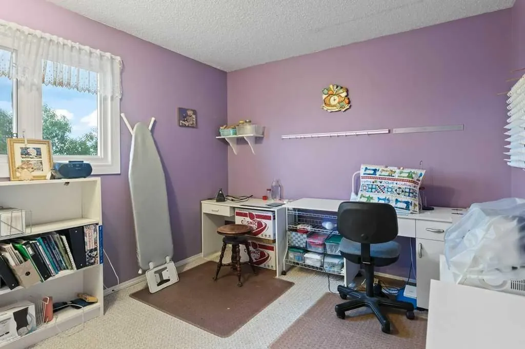 88 Faldale Close NE Calgary AB T3J 1V9