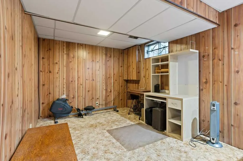 88 Faldale Close NE Calgary AB T3J 1V9