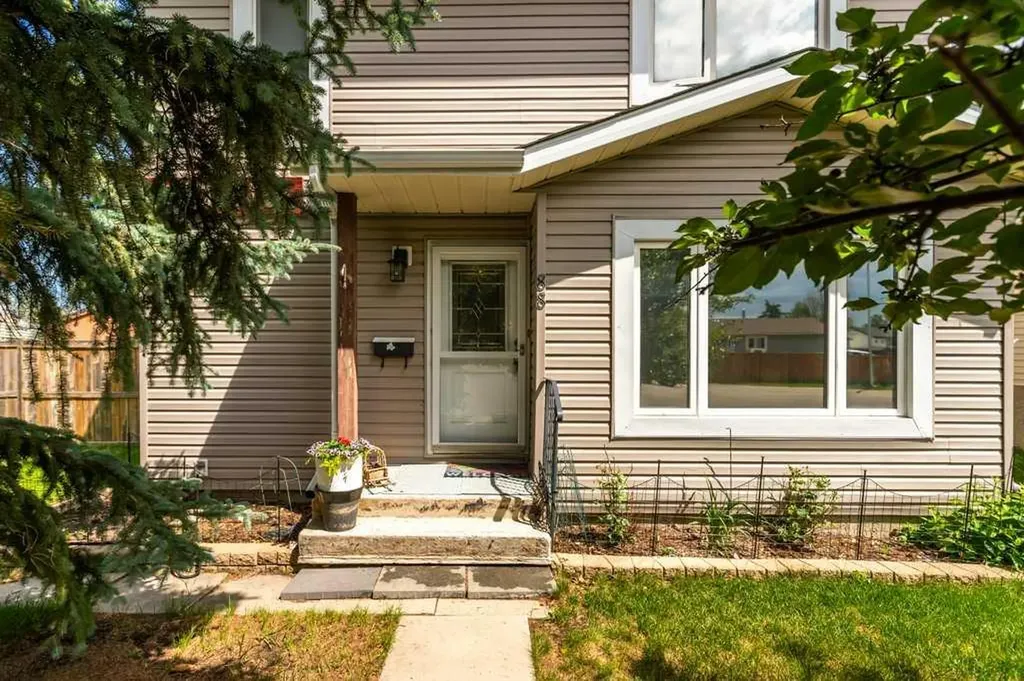 88 Faldale Close NE Calgary AB T3J 1V9