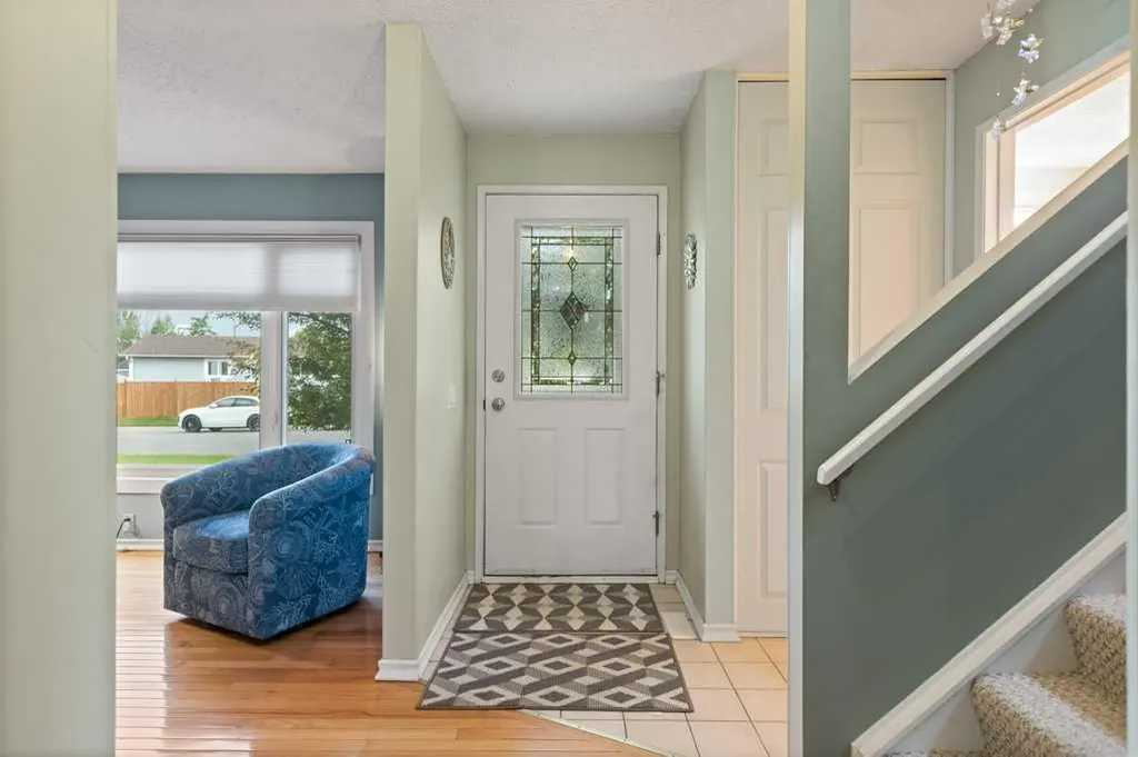 88 Faldale Close NE Calgary AB T3J 1V9
