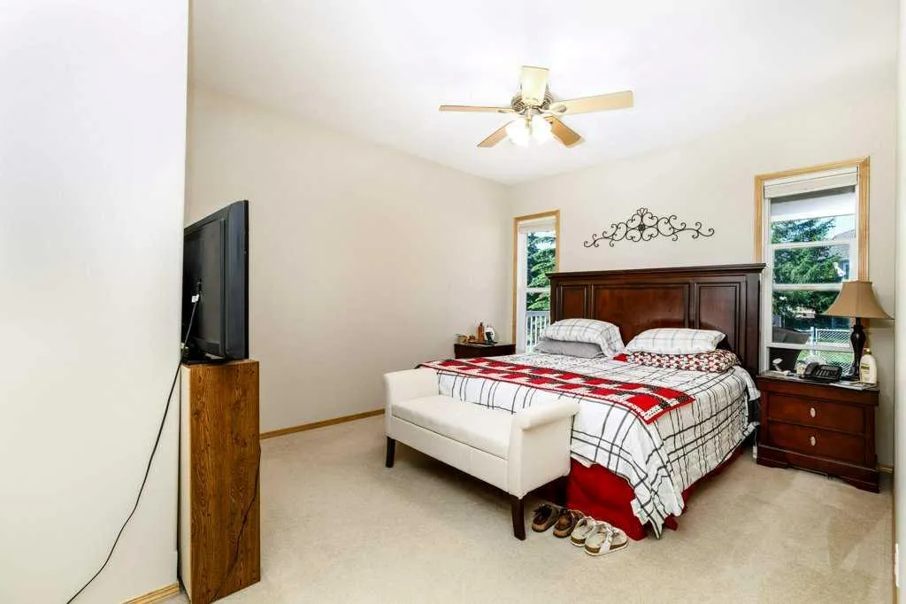 59 Langford Crescent Red Deer AB T4R 3E5