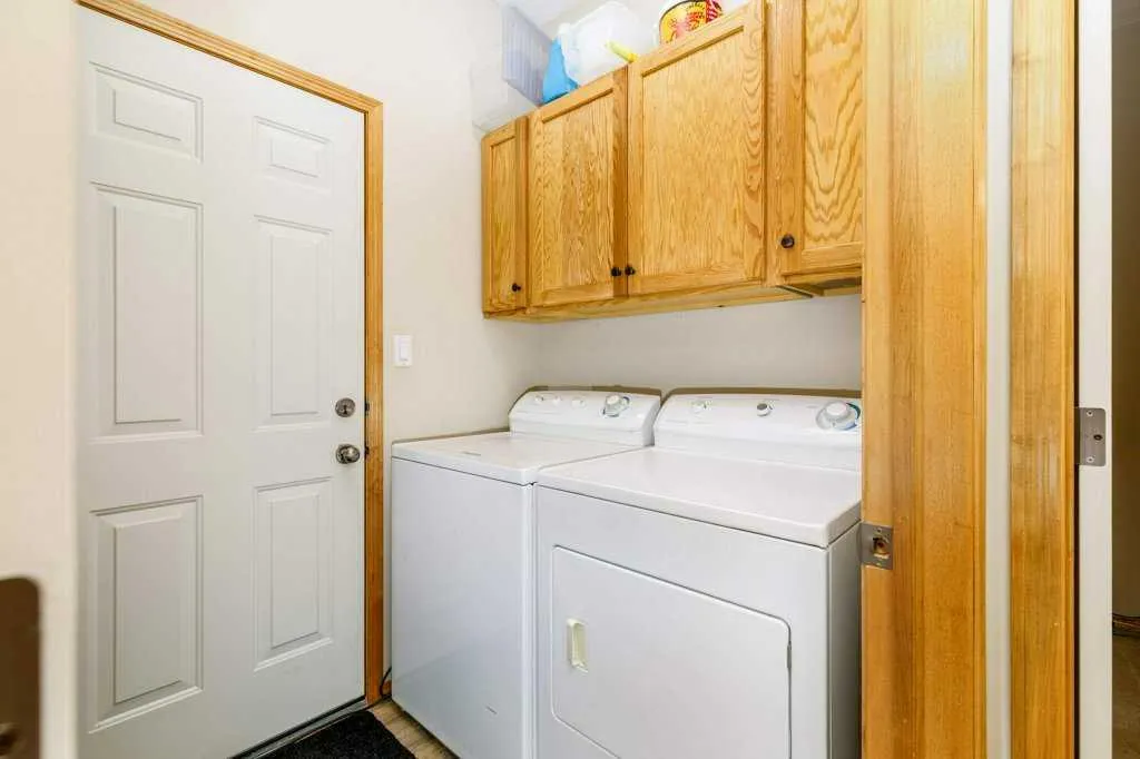 59 Langford Crescent Red Deer AB T4R 3E5