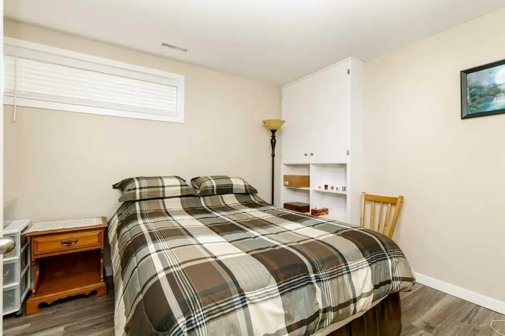 59 Langford Crescent Red Deer AB T4R 3E5