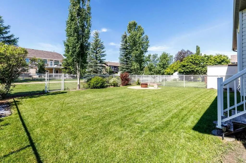 59 Langford Crescent Red Deer AB T4R 3E5