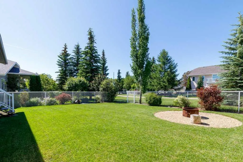 59 Langford Crescent Red Deer AB T4R 3E5