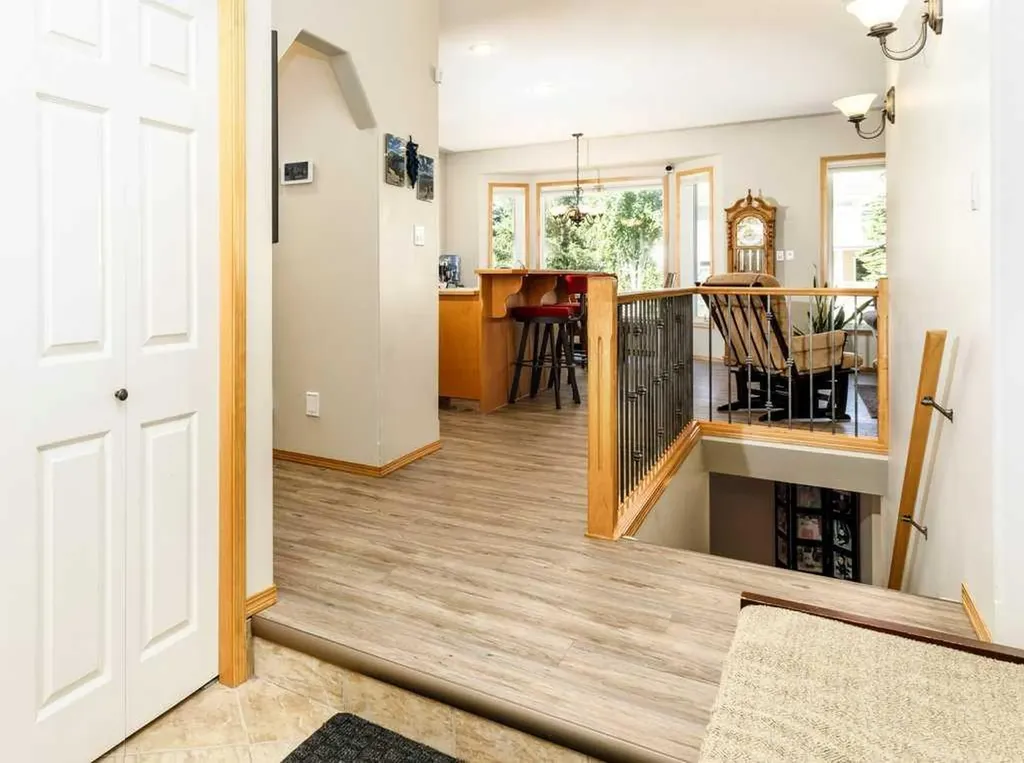 59 Langford Crescent Red Deer AB T4R 3E5