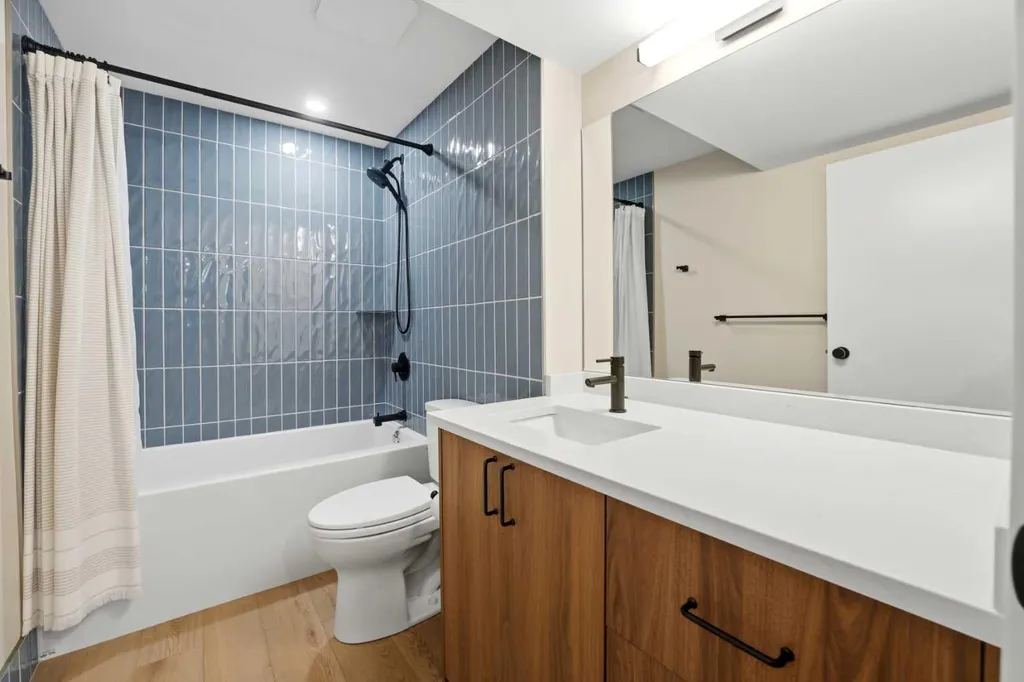 28 Macfarlane Avenue Red Deer AB T4N 5T1
