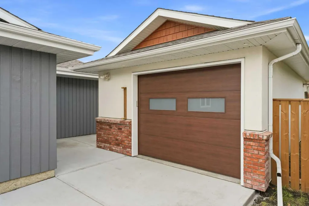 28 Macfarlane Avenue Red Deer AB T4N 5T1