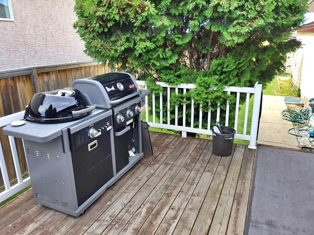 6402 53 Avenue Vermilion AB T9X 1X4