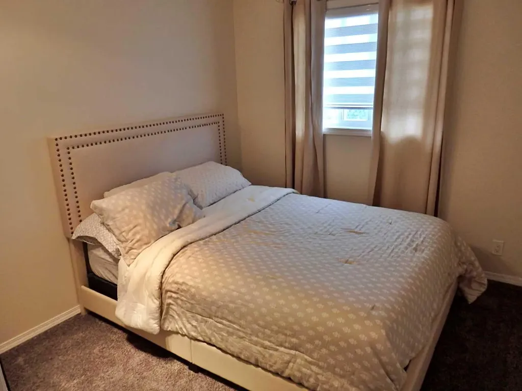 6402 53 Avenue Vermilion AB T9X 1X4
