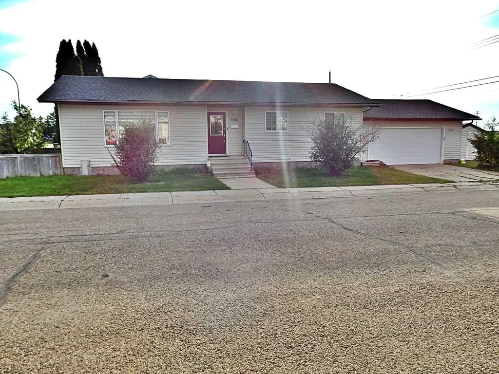 6402 53 Avenue Vermilion AB T9X 1X4