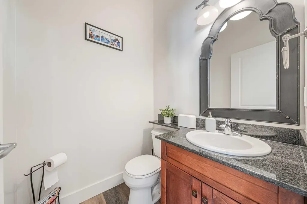 2 Discovery Ridge Heights SW Calgary AB T3H 5T1