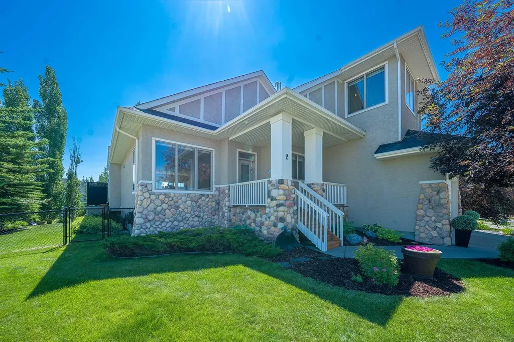 2 Discovery Ridge Heights SW Calgary AB T3H 5T1