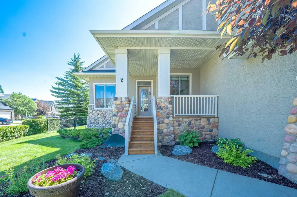 2 Discovery Ridge Heights SW Calgary AB T3H 5T1