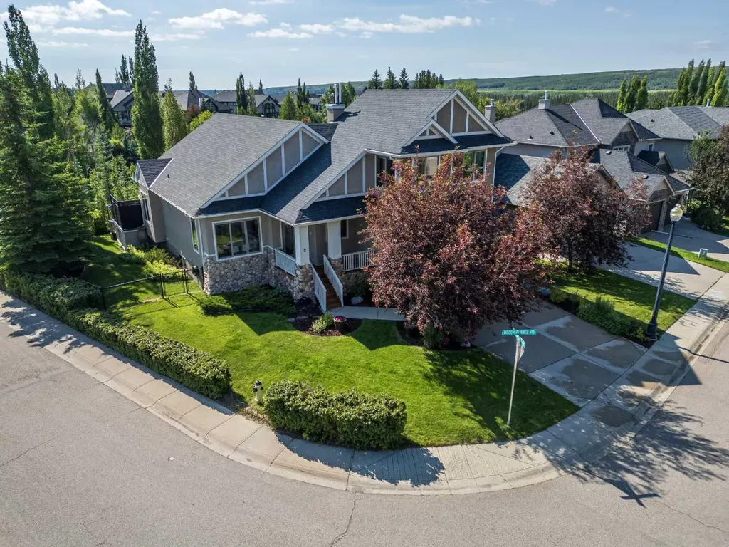 2 Discovery Ridge Heights SW Calgary AB T3H 5T1