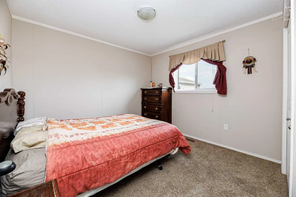 15 Mackenzie Ranch Way Lacombe AB T4L 0B4