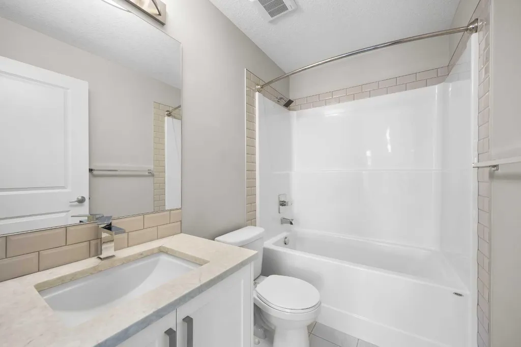 360 Harvest Hills Common NE Calgary AB T3K 2N1