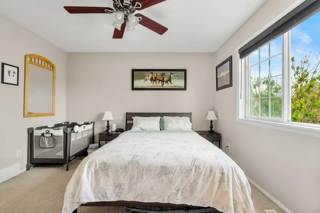 172 Citadel Bluff Close NW Calgary AB T3G 5E3