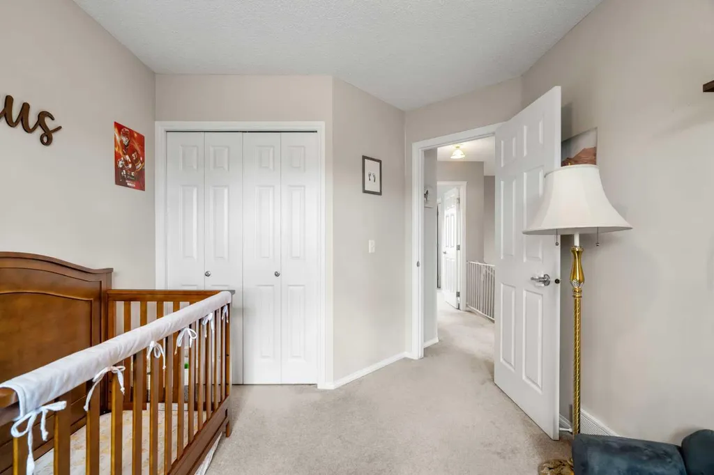 172 Citadel Bluff Close NW Calgary AB T3G 5E3