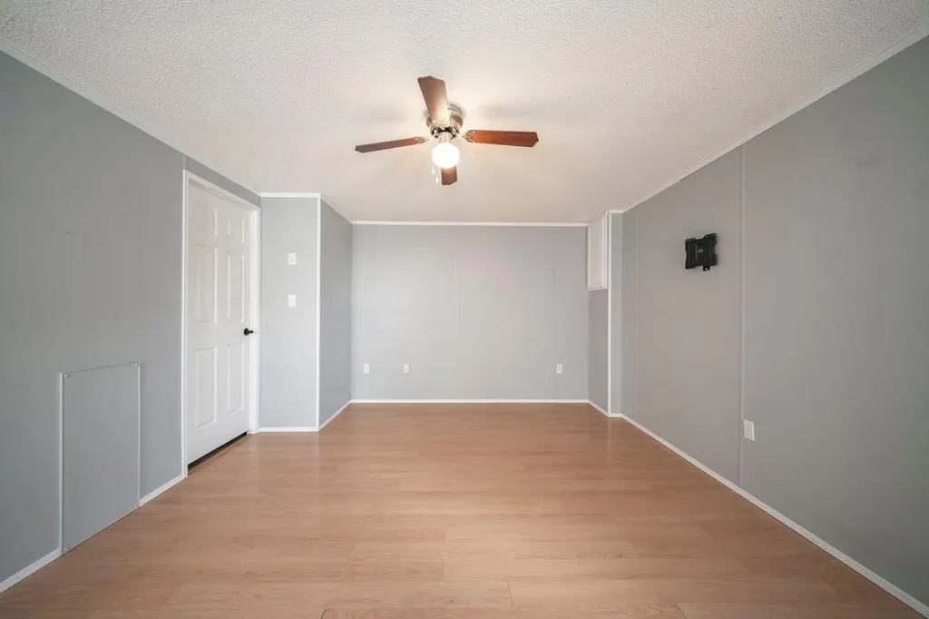 125 Greenwich Lane Fort Mcmurray AB T9H 3Z2