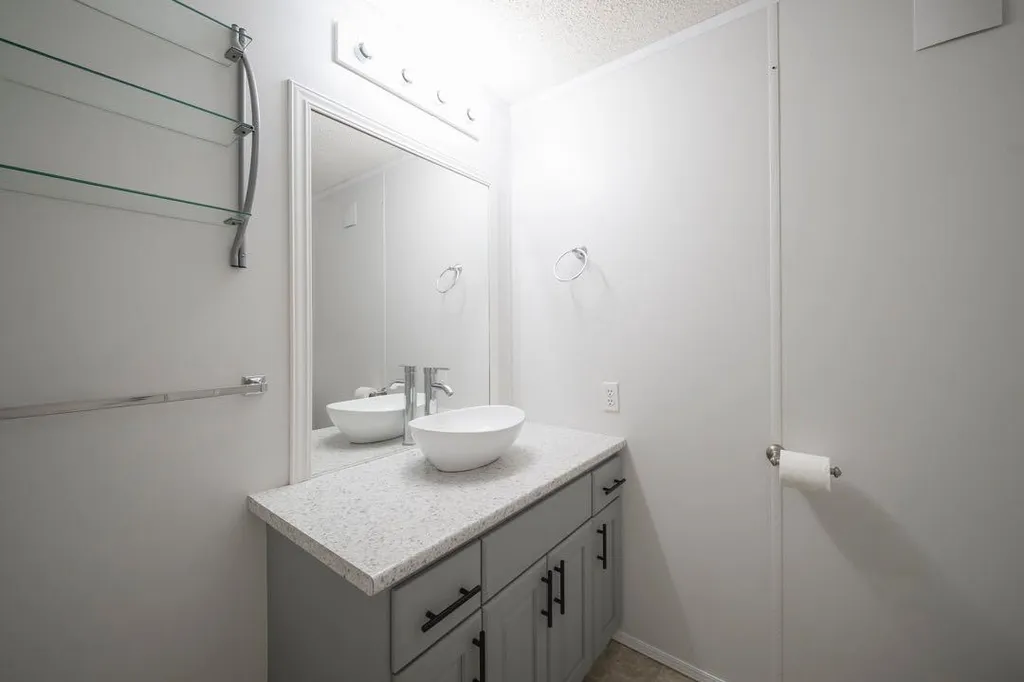 125 Greenwich Lane Fort Mcmurray AB T9H 3Z2
