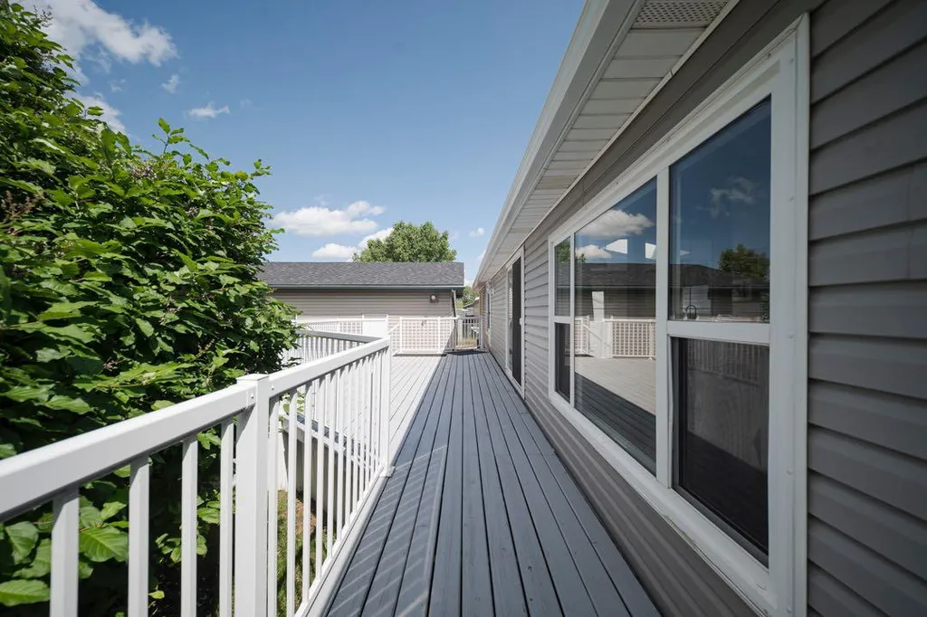 125 Greenwich Lane Fort Mcmurray AB T9H 3Z2