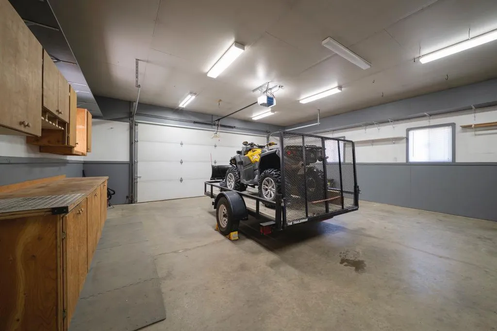 125 Greenwich Lane Fort Mcmurray AB T9H 3Z2
