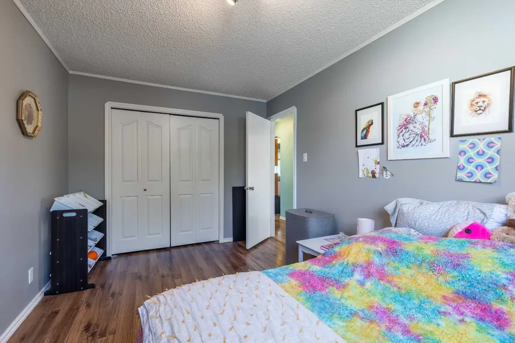 27 Laval Boulevard W Lethbridge AB T1K 4E1