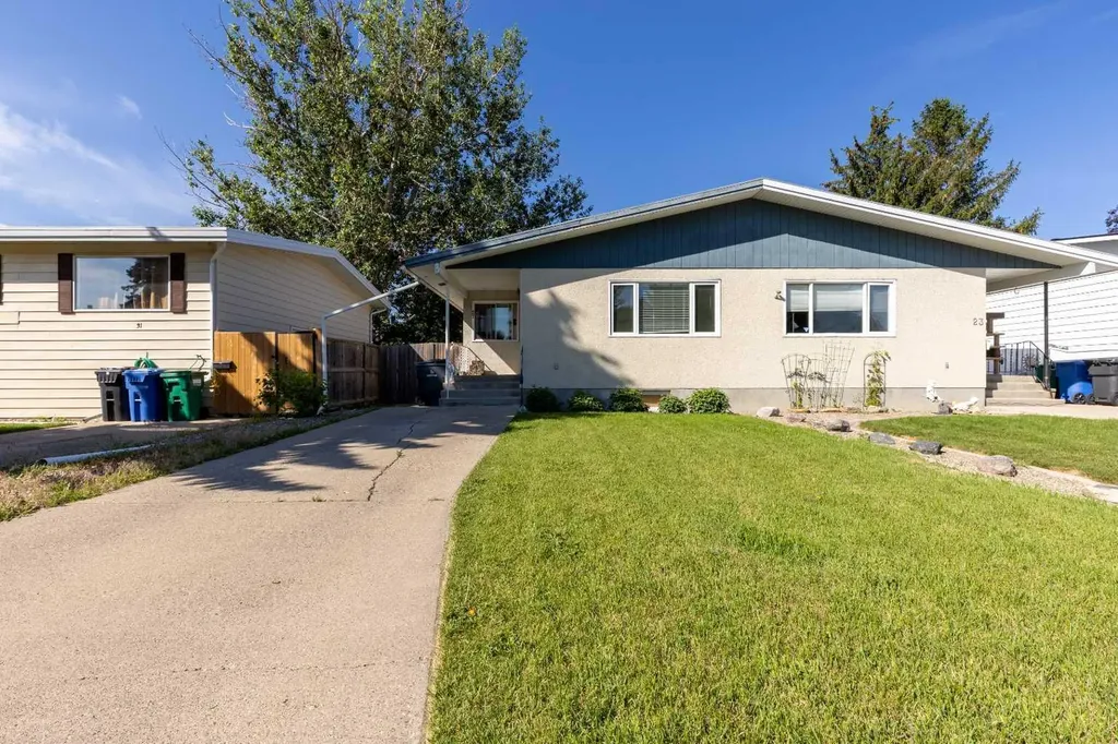 27 Laval Boulevard W Lethbridge AB T1K 4E1