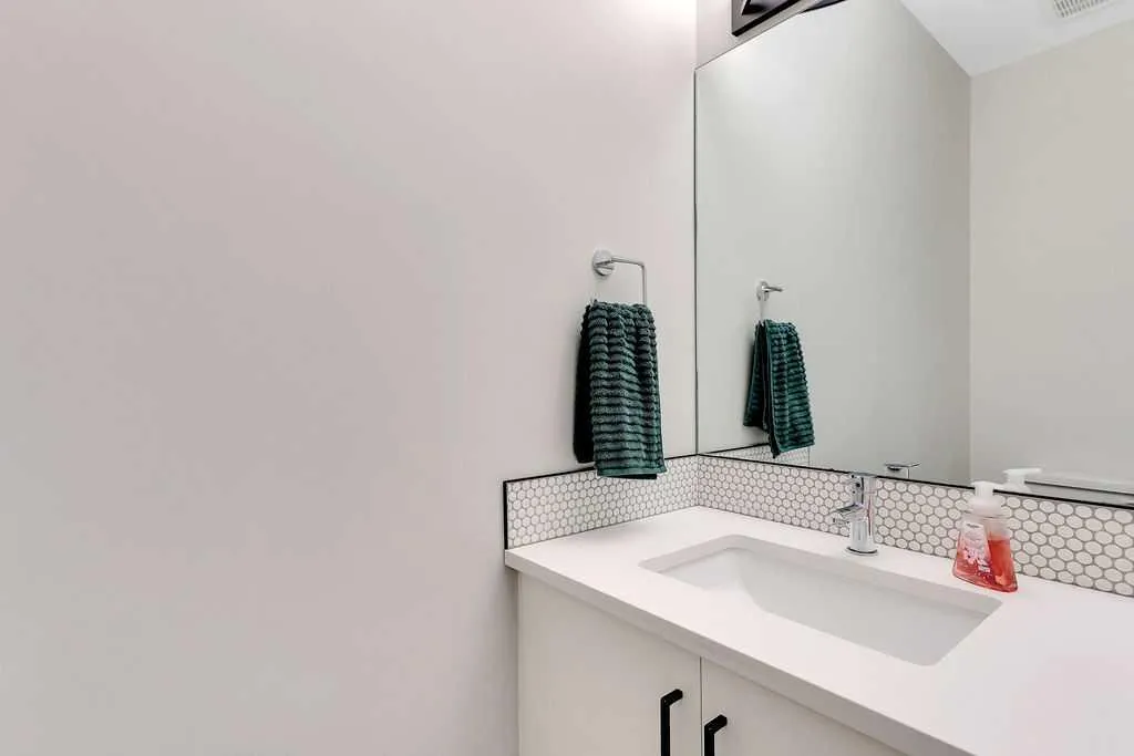 30 Evergreen Way Red Deer AB T4P 3E5