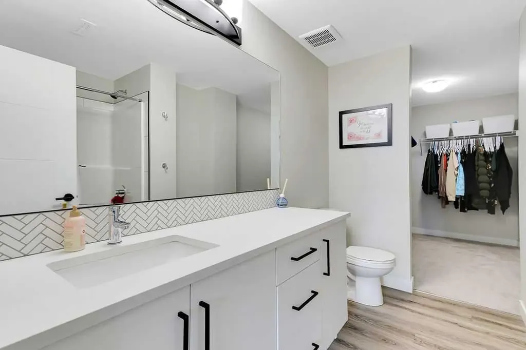 30 Evergreen Way Red Deer AB T4P 3E5