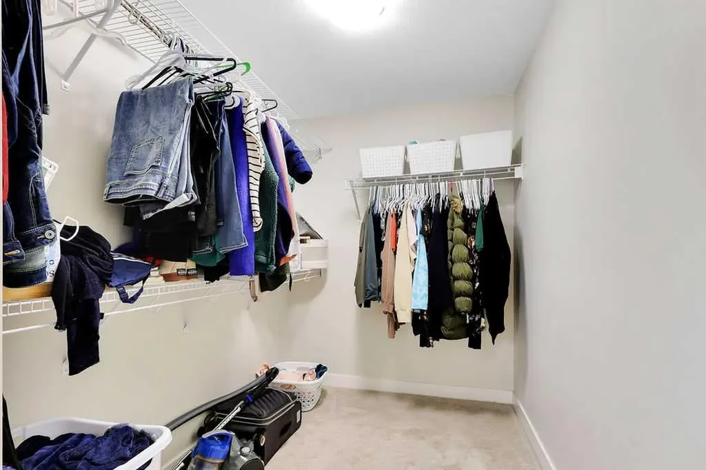 30 Evergreen Way Red Deer AB T4P 3E5