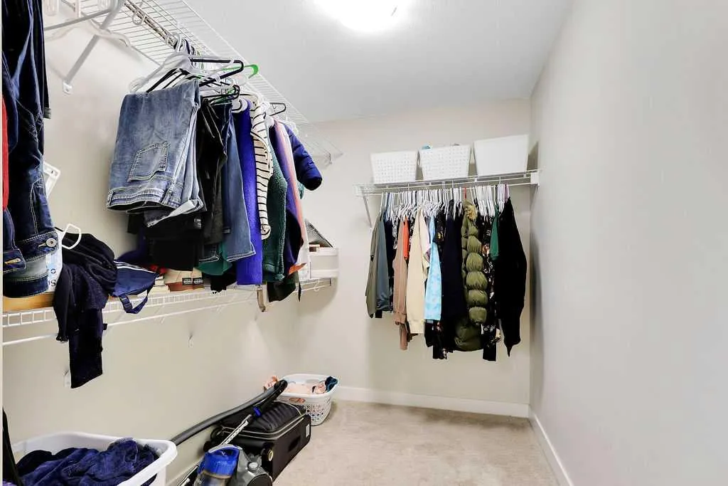 30 Evergreen Way Red Deer AB T4P 3E5