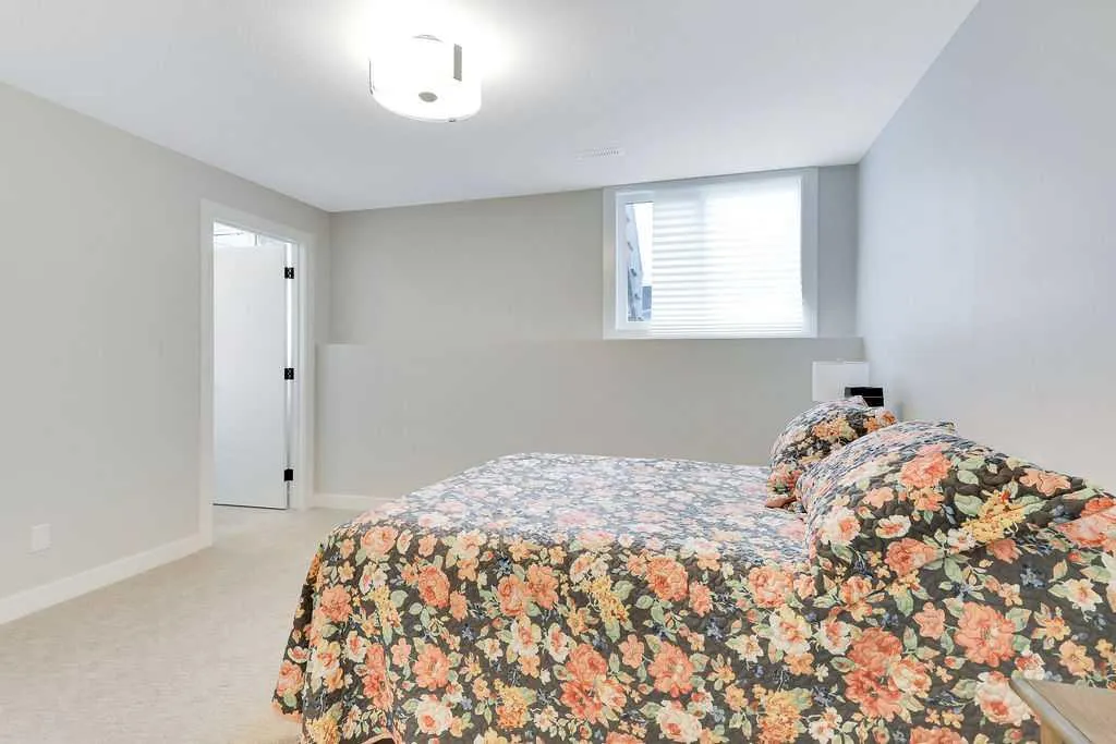 30 Evergreen Way Red Deer AB T4P 3E5