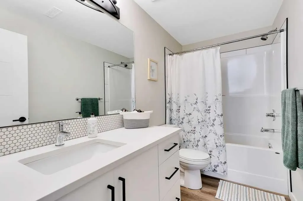 30 Evergreen Way Red Deer AB T4P 3E5