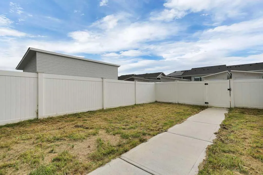 30 Evergreen Way Red Deer AB T4P 3E5
