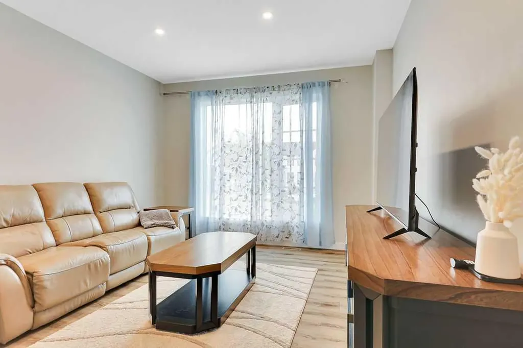 30 Evergreen Way Red Deer AB T4P 3E5
