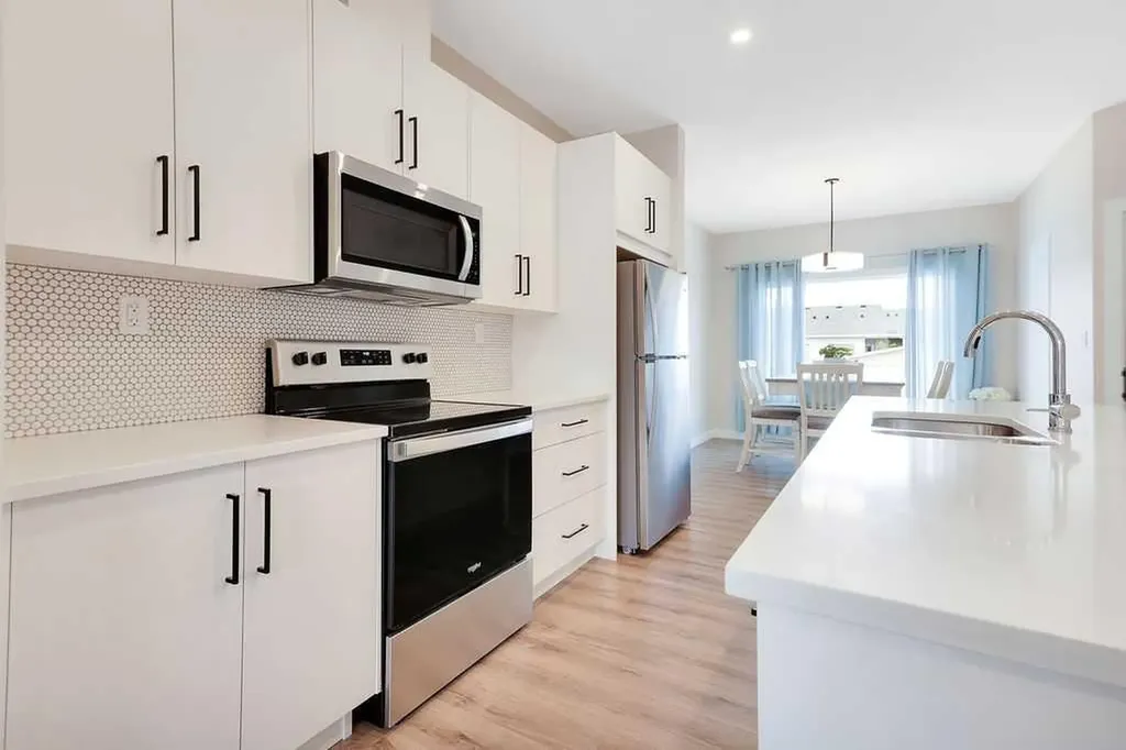 30 Evergreen Way Red Deer AB T4P 3E5