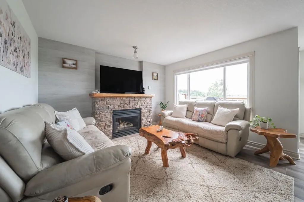 188 Merganser Crescent Fort Mcmurray AB T9K 0P1